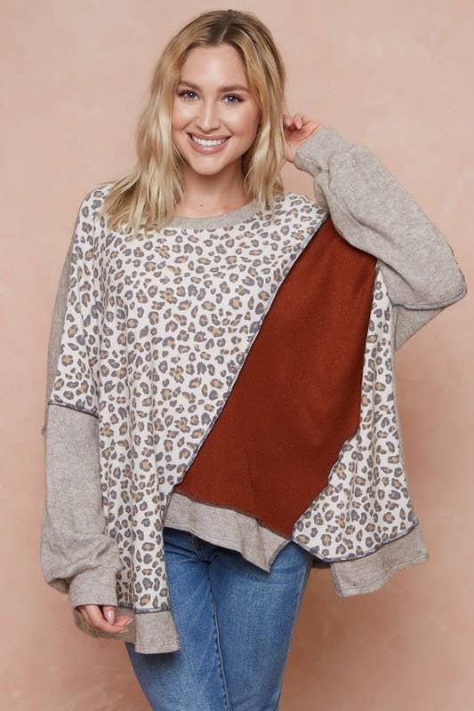 Red and Leopard Colorblock Sweater in Red Size 1XL to 3XL
