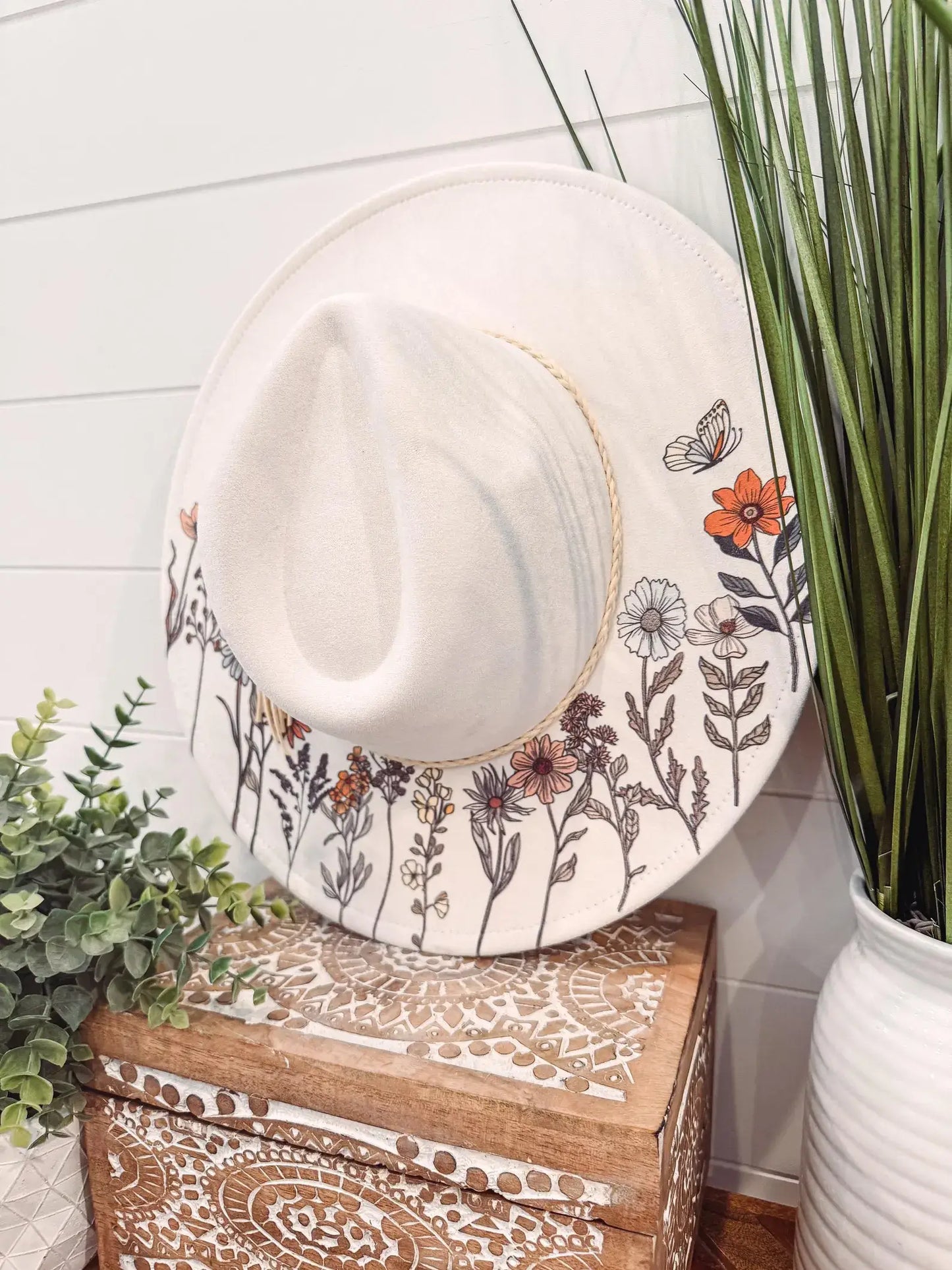 Floral Print Hat: Ivory