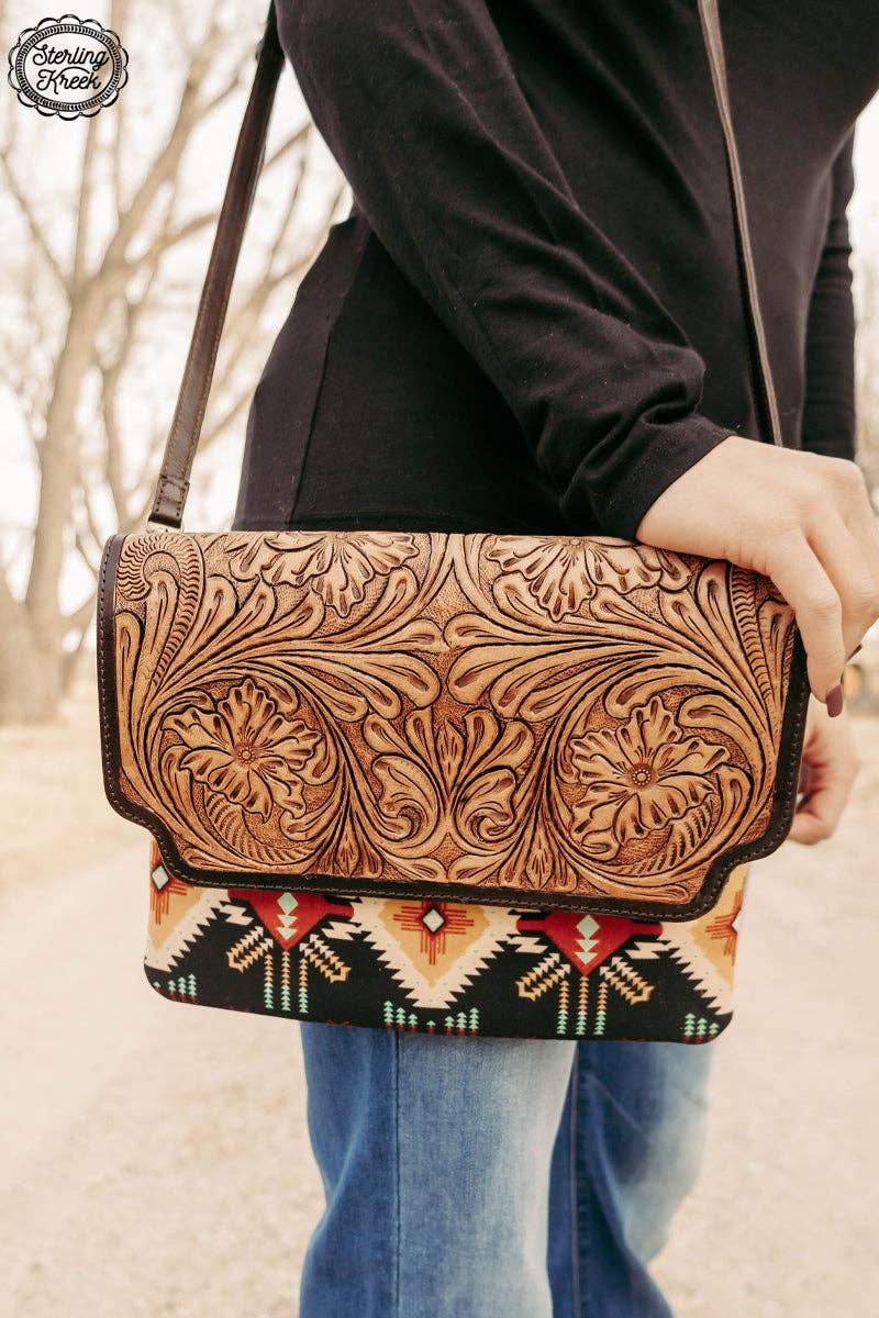 Horseshoe Bay Crossbody Leather bag