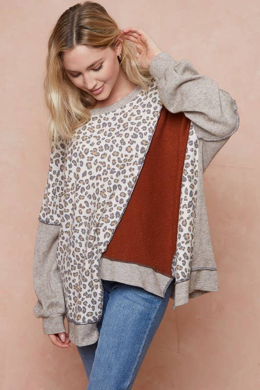Red and Leopard Colorblock Sweater in Red Size 1XL to 3XL