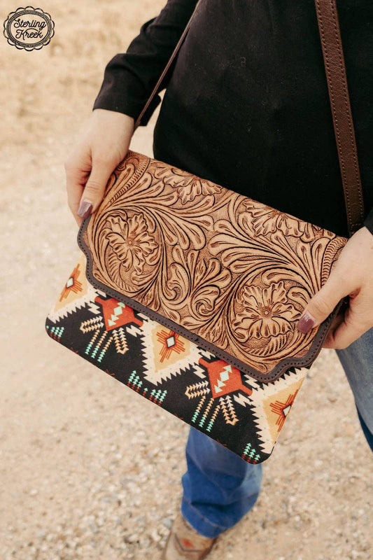 Horseshoe Bay Crossbody Leather bag